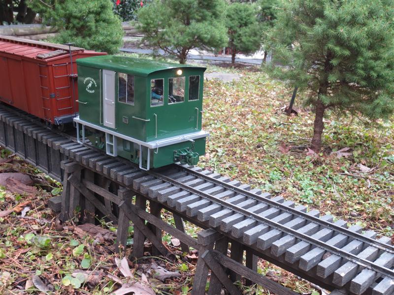 http://www.jbrr.com/Pics/Locomotives/25TBox/IMG_1633.JPG