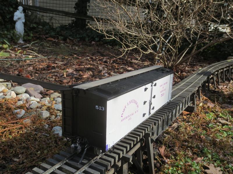 http://www.jbrr.com/Pics/RollingStock/Reefers/PortLav/IMG_1724.JPG