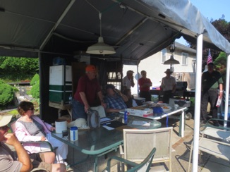 July 18.  Day 2 was back at Fred's place on Friday morning.
The crew begins to assemble.