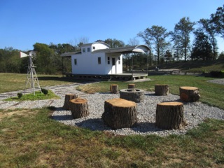 The sitting area and fire pit.