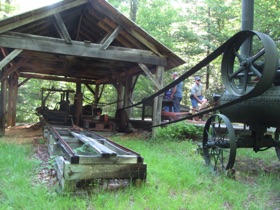 Examining the sawmill, we can climb over everything!