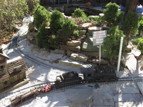 Here our train is switching Beagle Junction.