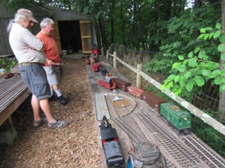 But we can't talk all the time - there are trains to be run! Stu and Jon wait for my train to leave Franklin Falls.