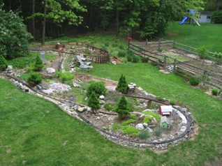 May 12. Wednesday. An overview of the right side of the layout, taken from the deck, when we showed up on May 12, 2010. May 12. Wednesday. An overview of the right side of the layout, taken from the deck, when we showed up on May 12, 2010.