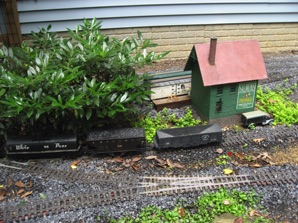 June 16.  Salmons produce.   The hoppers and tank car are on a spur to Mills Fuel.