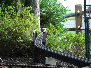 September 27, 2006. In place with a 3 foot long metal bridge. September 27, 2006. In place with a 3 foot long metal bridge.